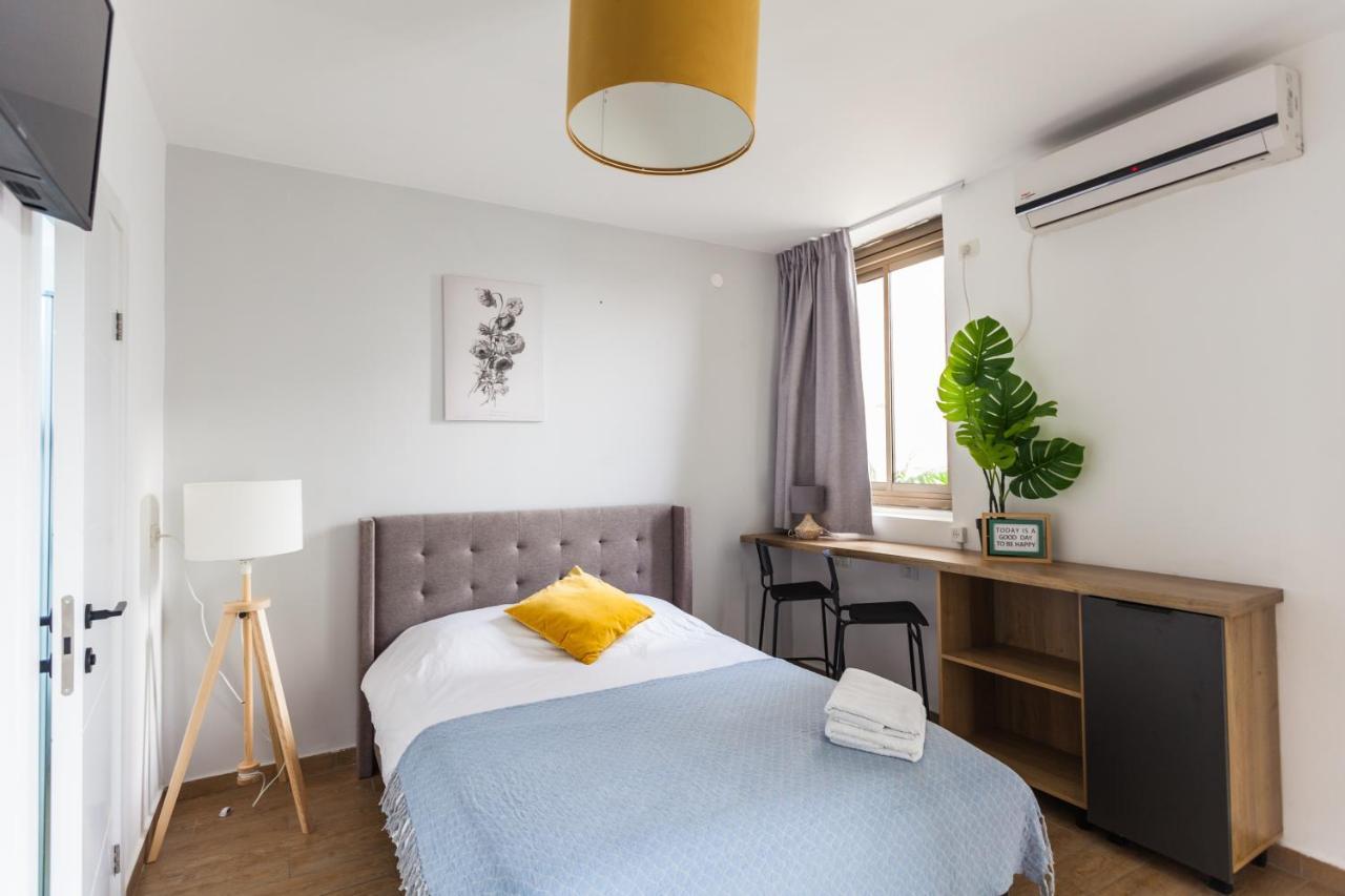 Welcanza - Hayarkon Apartments & Studios Тель-Авив Экстерьер фото